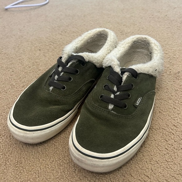Women’s 7.5 Vans Old Skool Suede Sherpa Grape Leaf Green - Picture 2 of 8